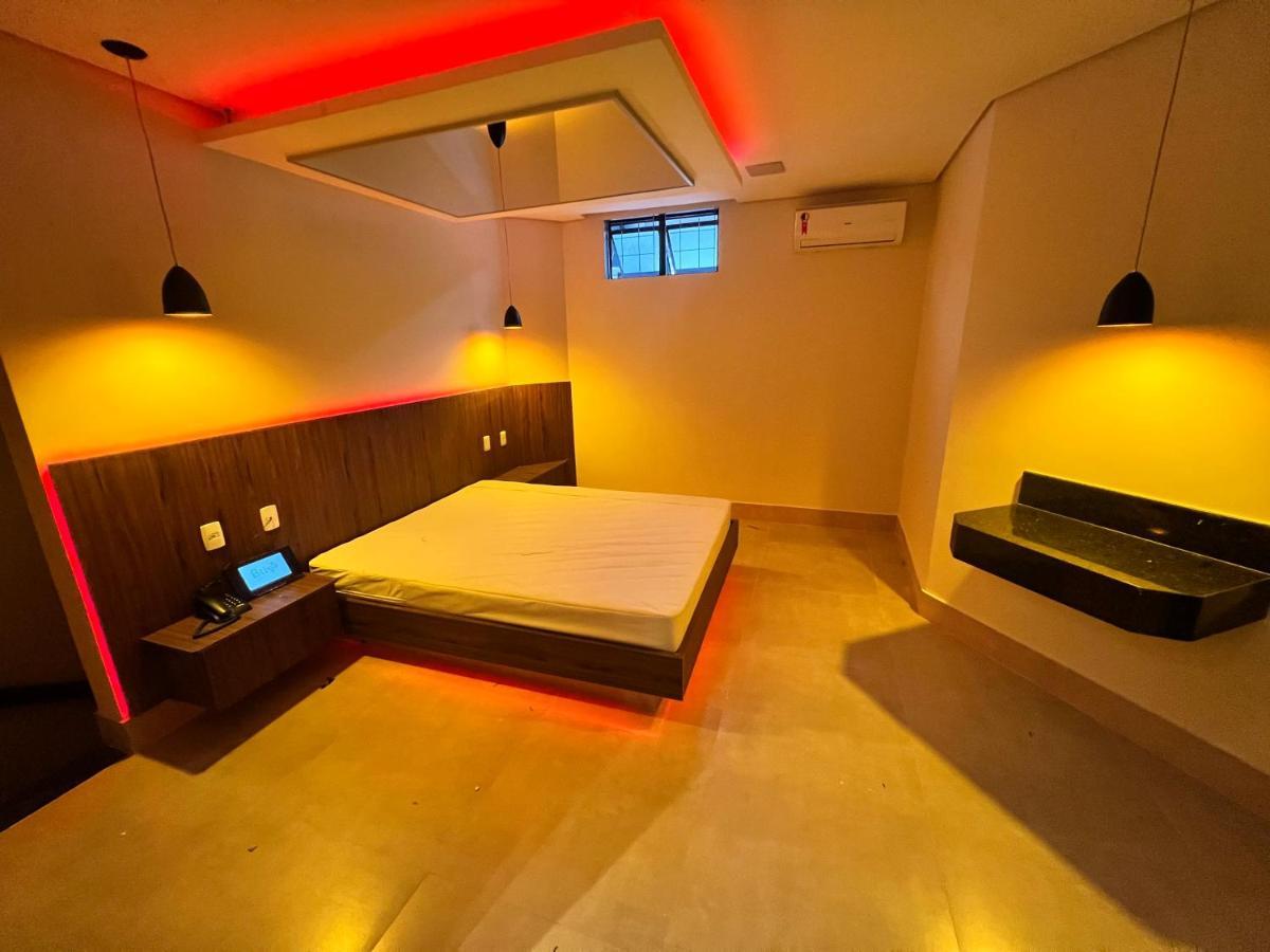 Bliss Motel Núcleo Bandeirante Εξωτερικό φωτογραφία